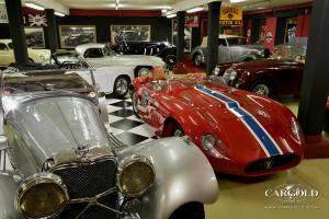 Jaguar SS 100, Maserati 350 S, Stefan C. Luftschitz, showroom, Beuerberg