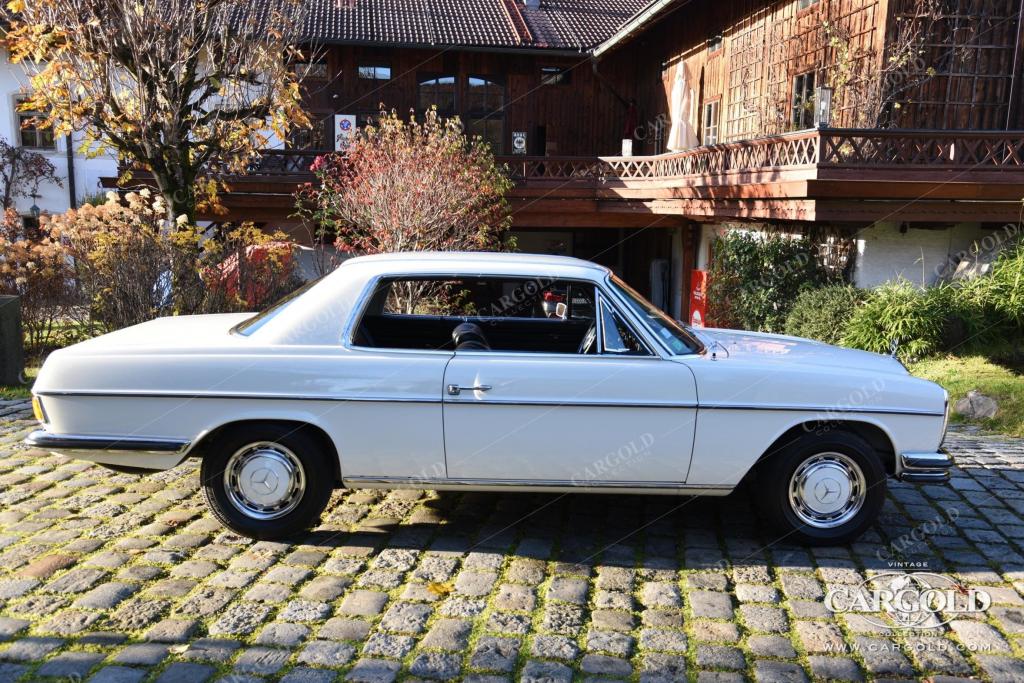 Cargold - Mercedes 250 CE /8 - erst 26.081 km! Lederausstattung  - Bild 6