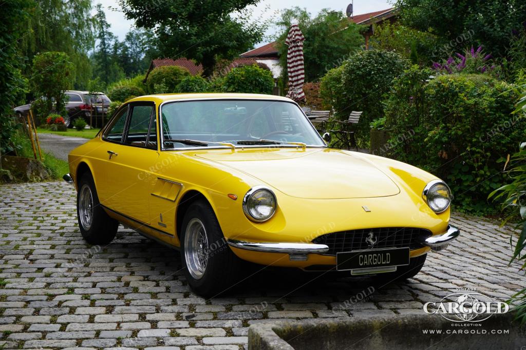 Cargold - Ferrari 330 GTC - Restauriert / Matching Numbers  - Bild 6