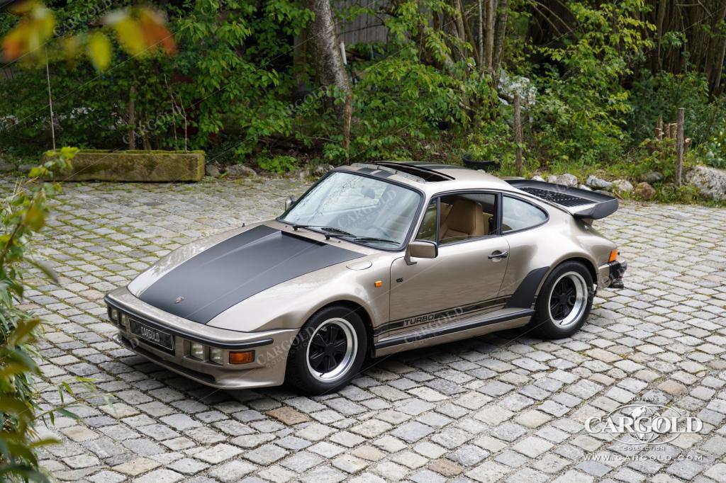 Cargold - Porsche 930 3.3 Turbo Werks-Flachbau - 1. Hand / erst 46.763 km! / 1 of 59  - Bild 0