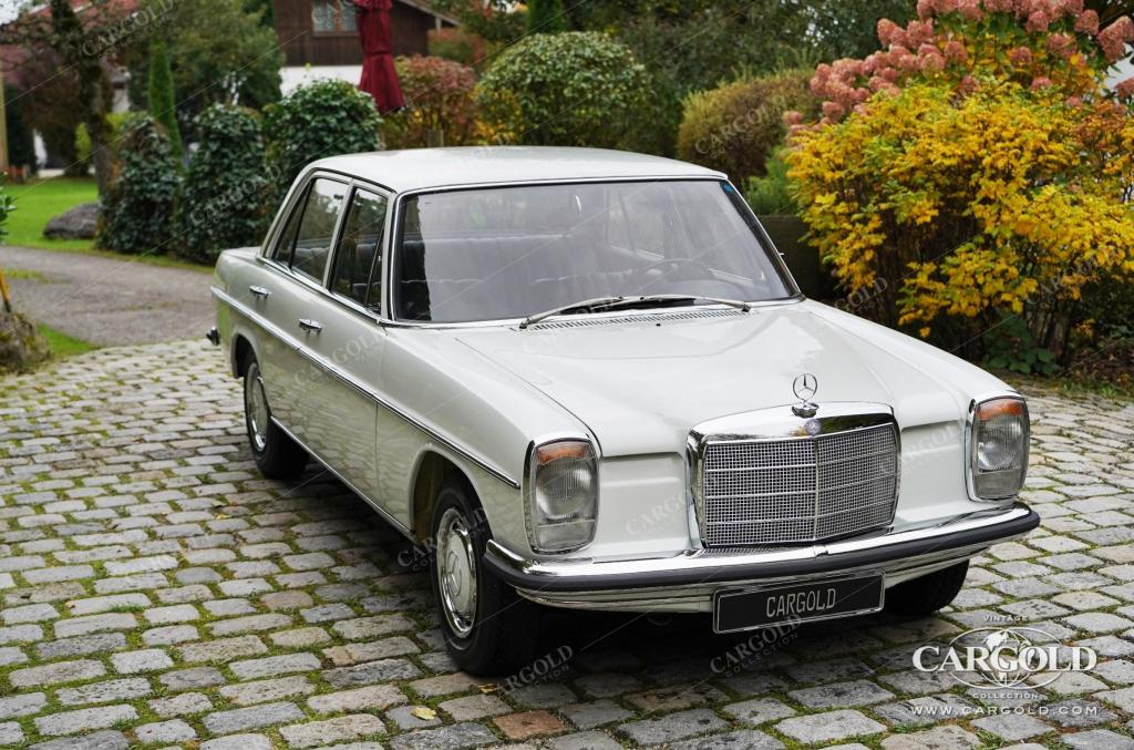 Cargold - Mercedes 220/8 - Erst 107.044km!/ gut ausgefülltes Scheckheft!  - Bild 0