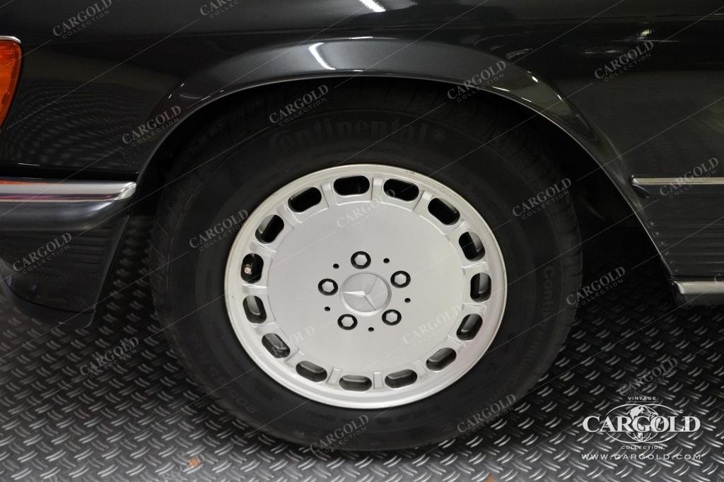 Cargold - Mercedes 300 SL  - (R107) Erst 18.152km!  - Bild 10