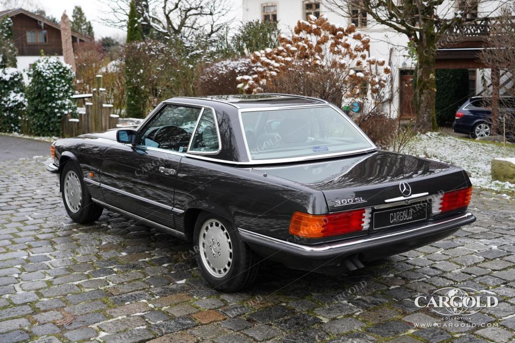 Cargold - Mercedes 300 SL  - (R107) Erst 18.152km!  - Bild 17