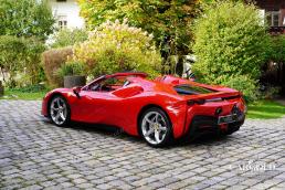 Ferrari SF90 Spider