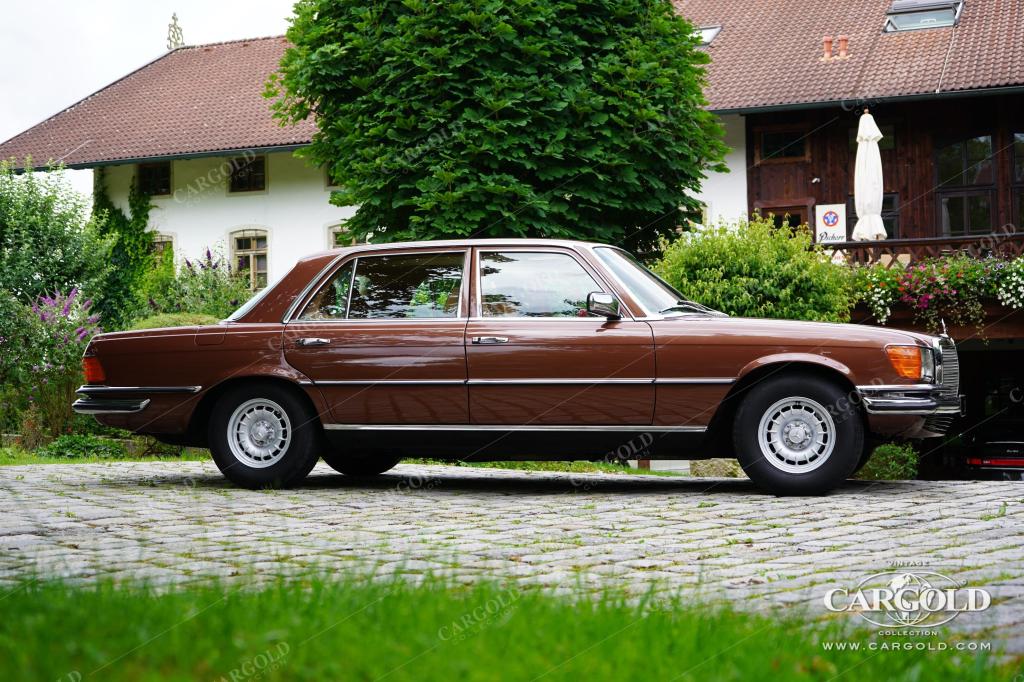 Cargold - Mercedes 450 SEL 6.9 - Erstes Velour! / Klima / Schiebedach  - Bild 2