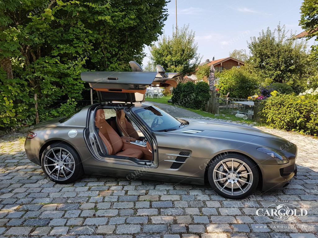 Cargold - Mercedes SLS AMG Flügeltürer - 10.600 km Original   - Bild 13