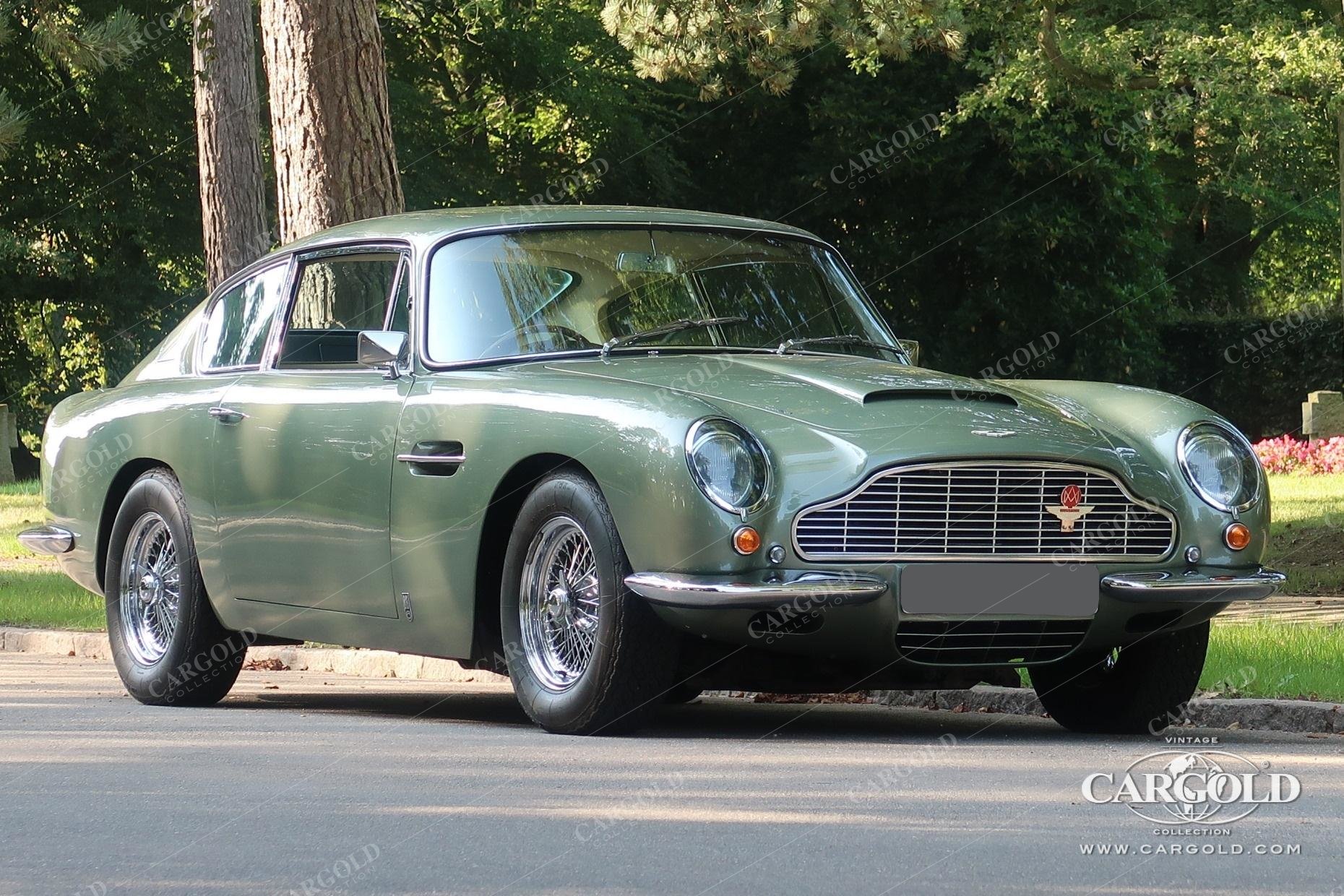 Aston Martin DB 6 by Cargold