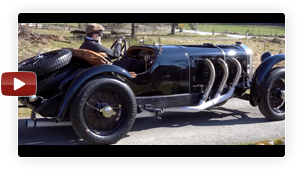 Stefan Luftschitz im Mercedes SSK in voller Fahrt